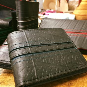 Alternative view of Recycled Tyre Mans Flip Wallet Fair Trade