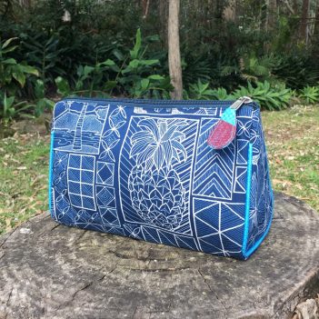Vintage Hawaiian Fabric Toiletries Bag