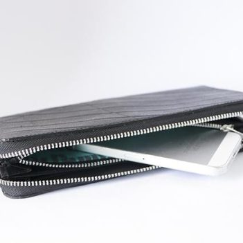 Recycled Tyre Ladies Zip Wallet - Image 4