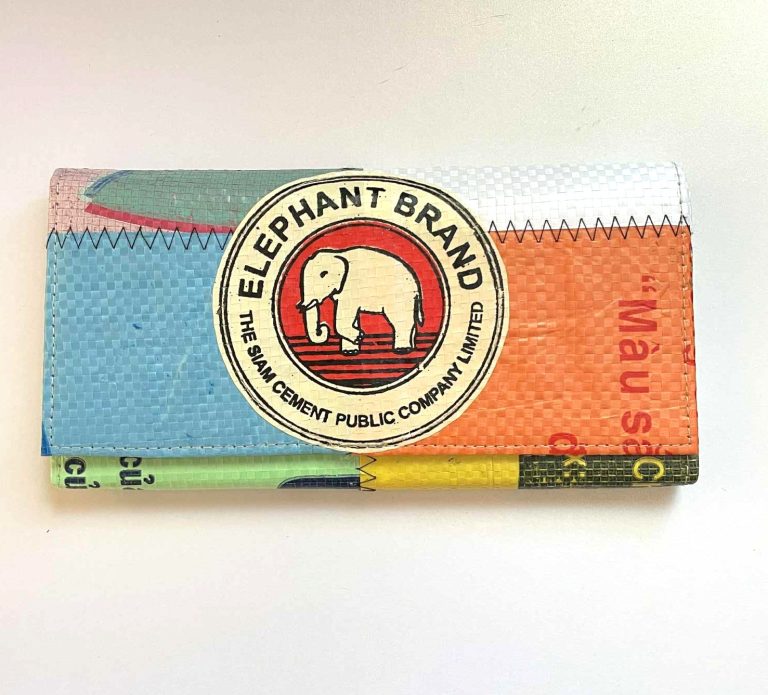 Patch-Long-Wallet-Round-Logo-768x695