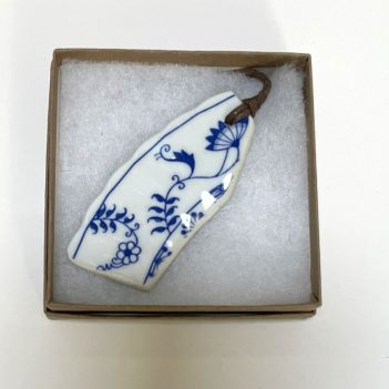 Vintage Japanese Porcelain Pendants boxed Fair Trade - Image 6