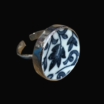 Vintage Porcelain Sterling Silver Ring - Image 7