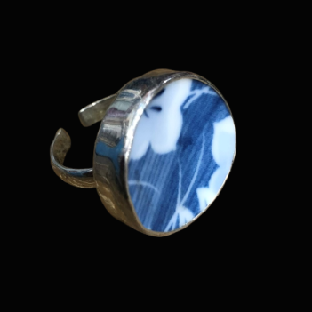 Vintage Porcelain Sterling Silver Ring - Image 11