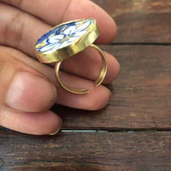 Vintage Porcelain Sterling Silver Ring - Image 4
